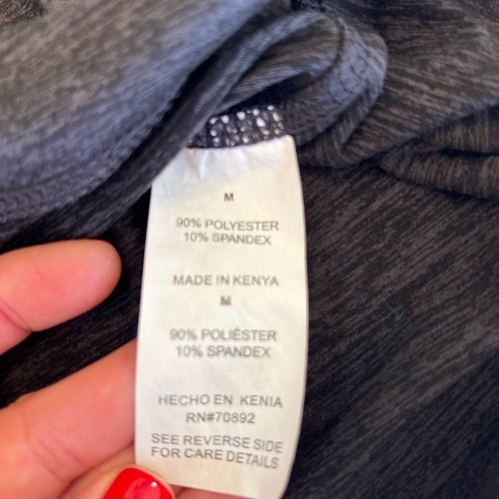 Layer 8 Heathered Gray‎ Performance Shirt Size Medium - Picture 6 of 7